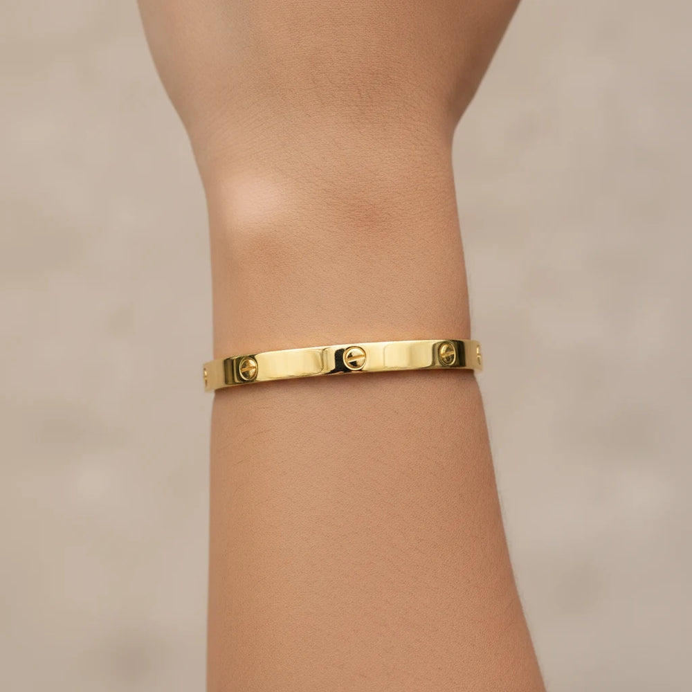 florama-brazalete-elegance-bano-oro-18k-despues.webp